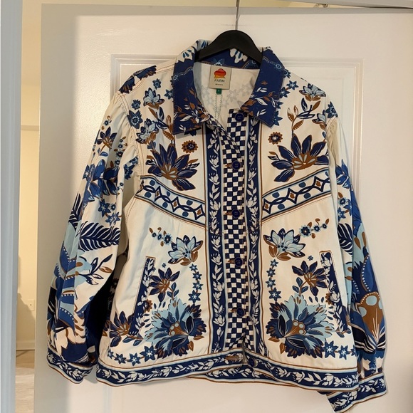 Farm Rio: Off-White Ana Tapestry Tropical Jacket - Winter - Picture 3 of 9